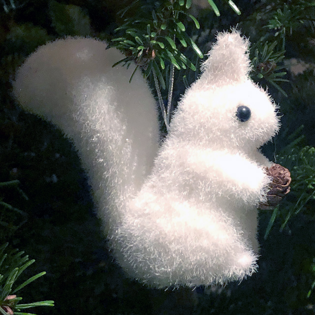Stereohype Christmas Tree Squirrel